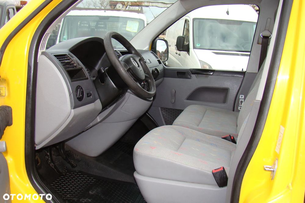 Volkswagen Transporter - 9