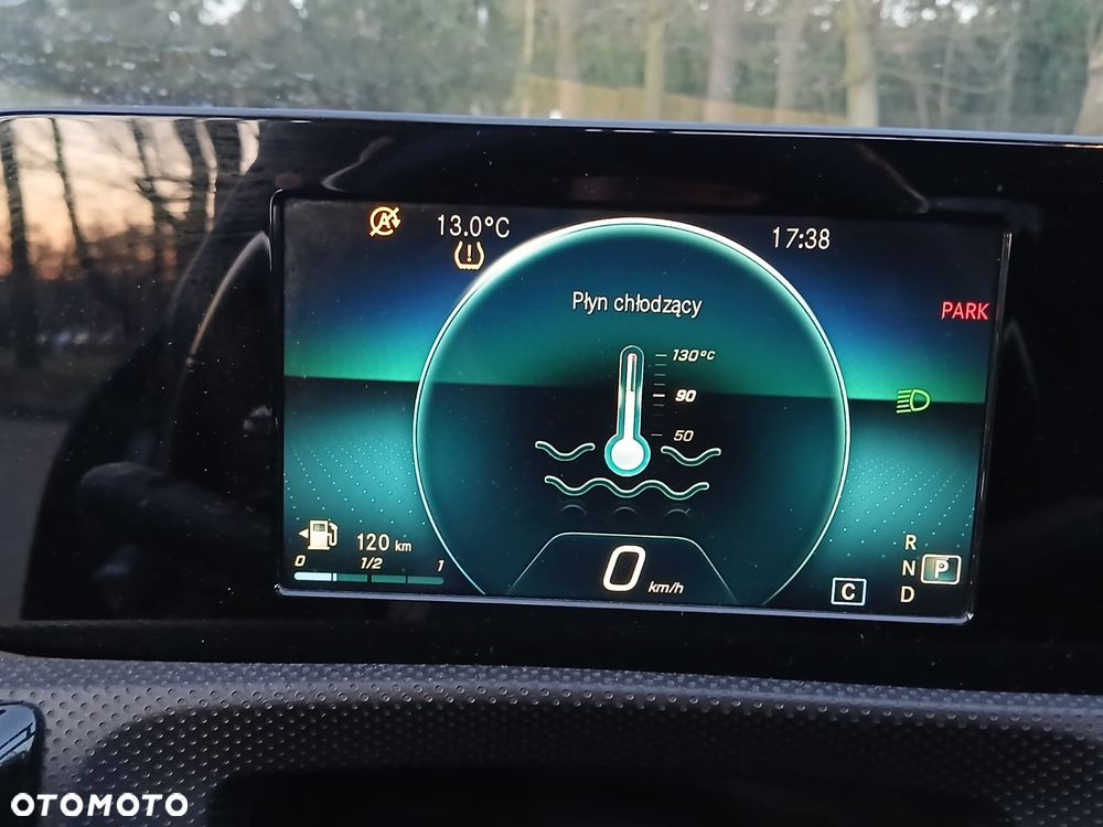 Mercedes-Benz CLA 250 7G-DCT Progressive - 13