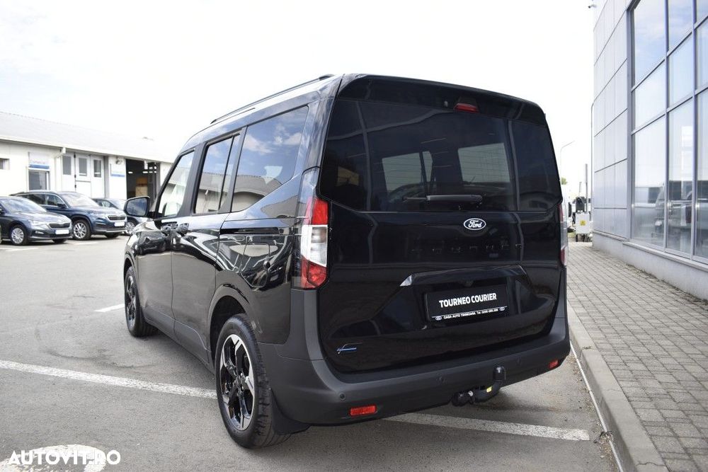 Ford Tourneo Courier - 9