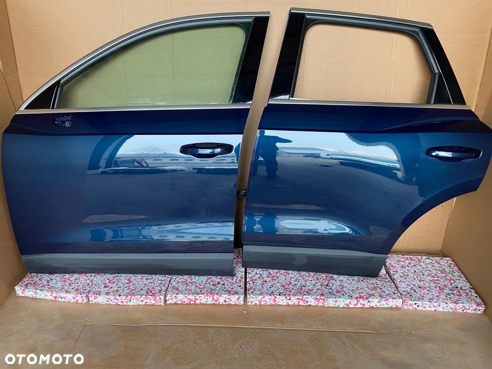 AUDI Q3 83A komplet drzwi przód tył lewe na lewą st. kolor B9 B9 LX5E 32km - 16