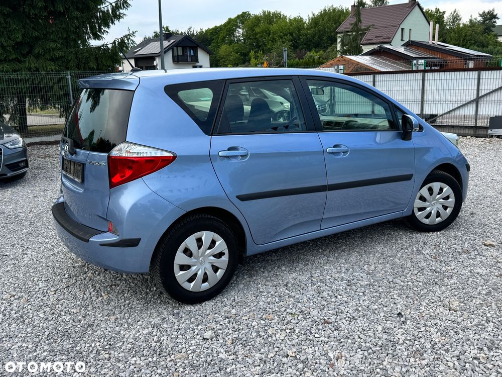 Toyota Verso S - 17