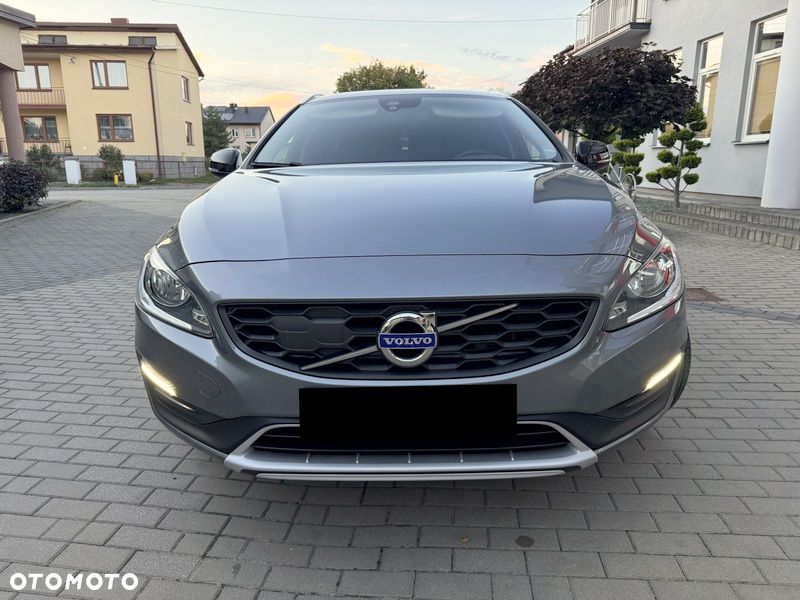 Volvo V60 Cross Country D3 Momentum - 17