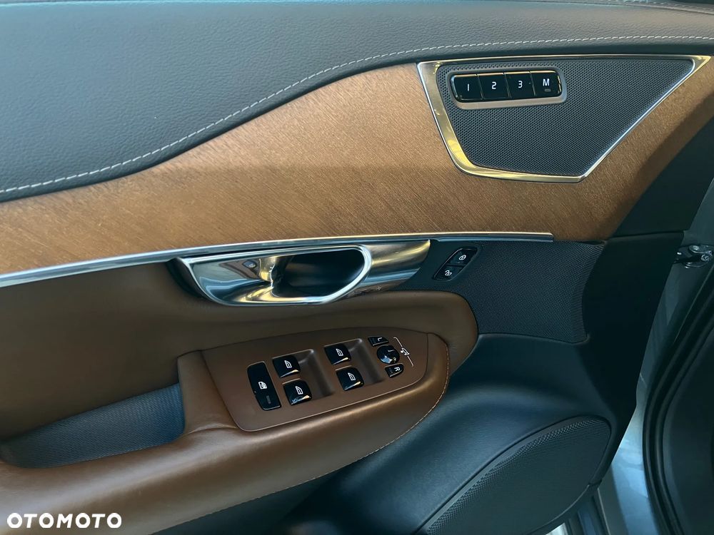 Volvo XC 90 D5 AWD Inscription - 33