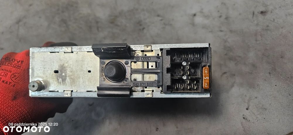 Radio radioodtwarzacz Beta VW Vento Golf III Blaupunkt 1H0035152 - 4