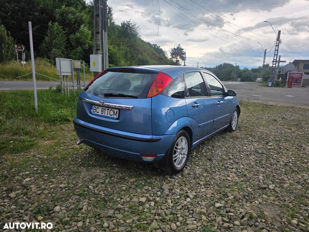 Ford Focus Wagon 1.6i 16V Ghia - 4