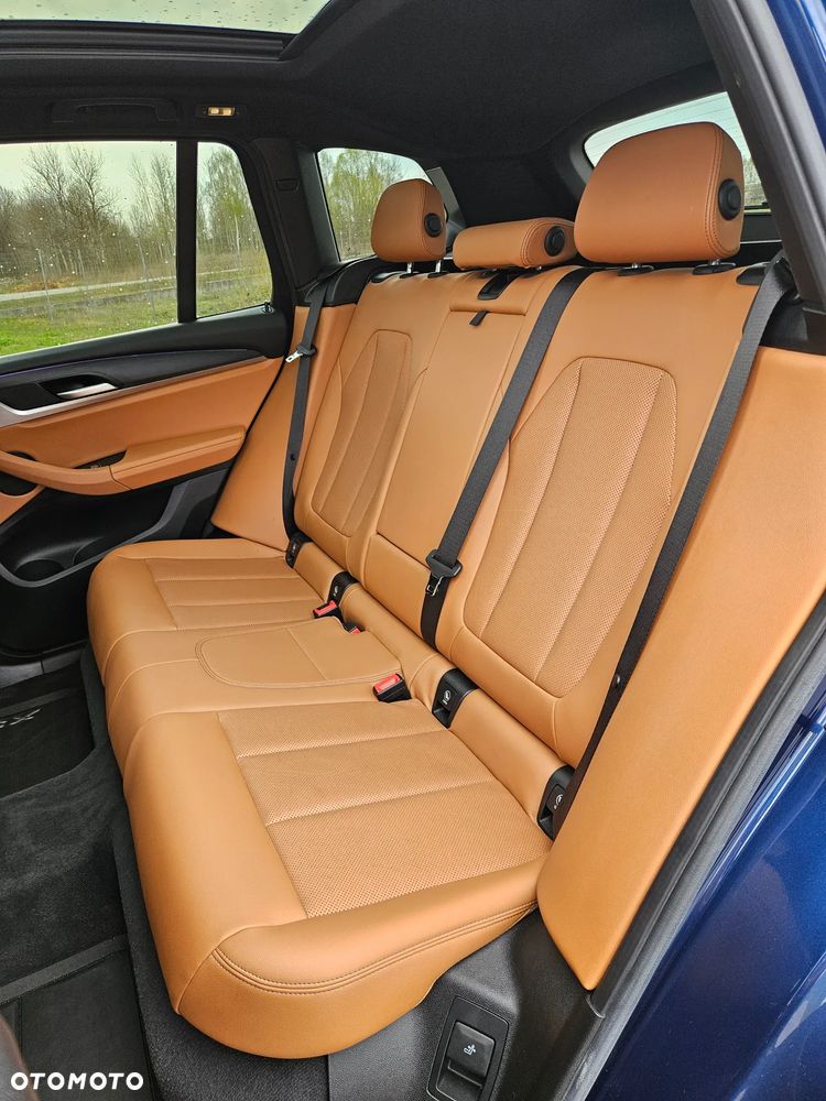 BMW X3 xDrive30i - 34