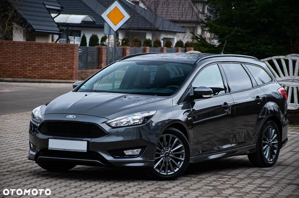 Ford Focus 1.5 EcoBoost Titanium ASS - 5