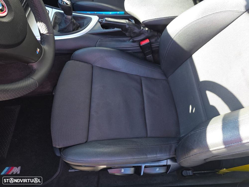 BMW 118 d Limited Edition Lifestyle c/ M Sport Pack - 39