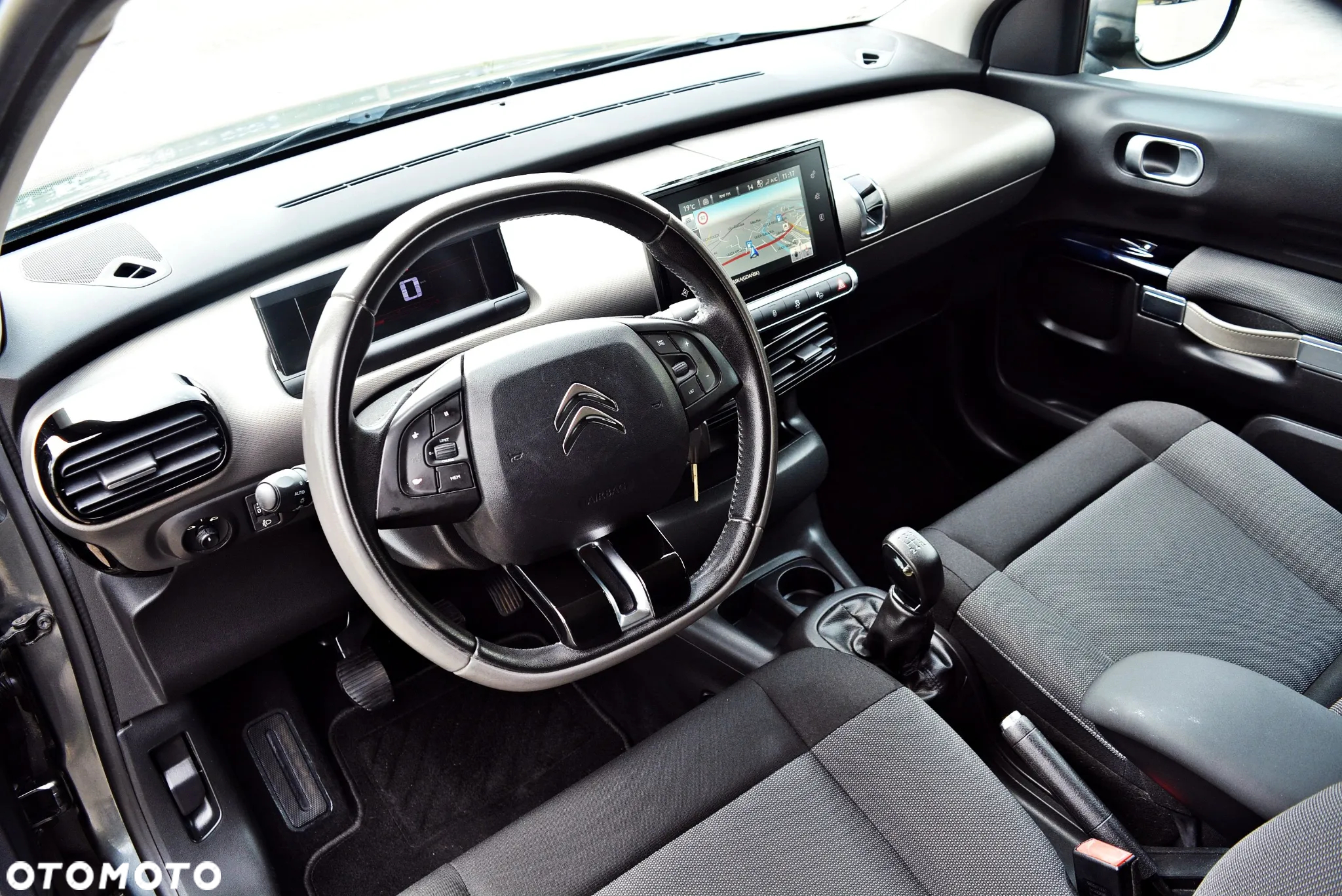 Citroën C4 Cactus 1.2 PureTech Shine Edition S&S - 5