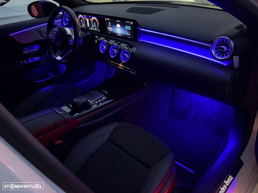 Mercedes-Benz A 250 e AMG Line - 14