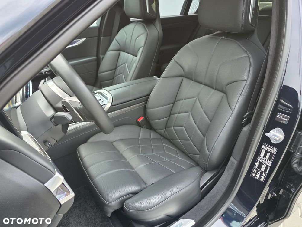 BMW Seria 7 740d xDrive mHEV sport - 33