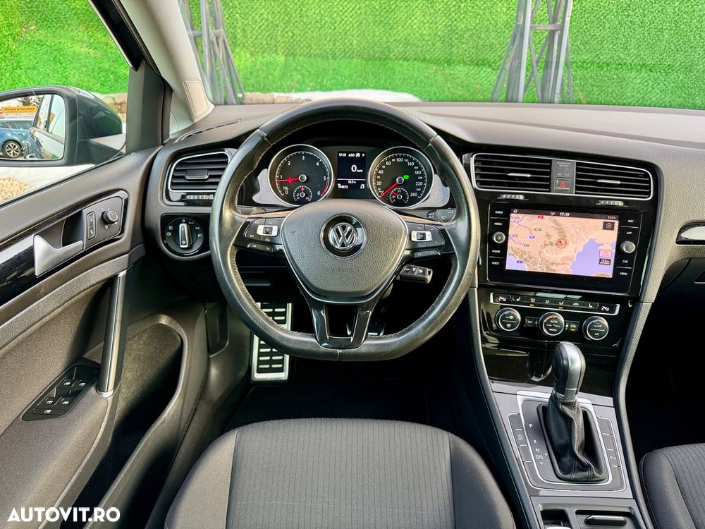 Volkswagen Golf 1.6 TDI DSG Sound - 8