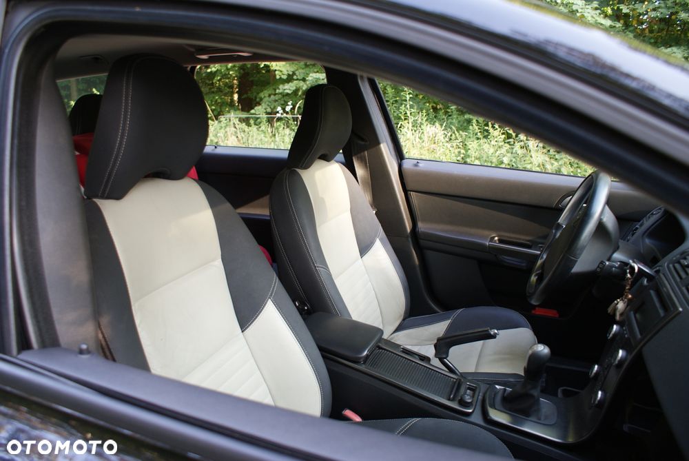 Volvo V50 2.0D R-Design Momentum - 5