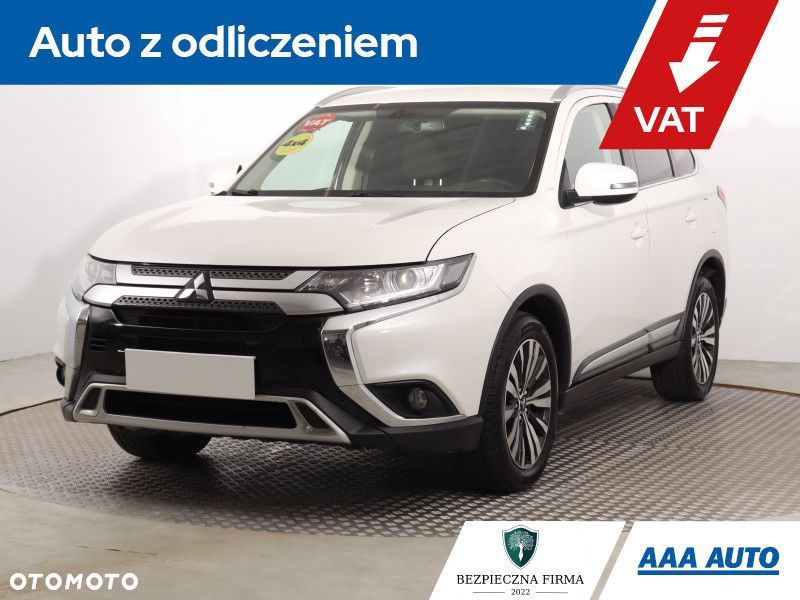 Mitsubishi Outlander - 1