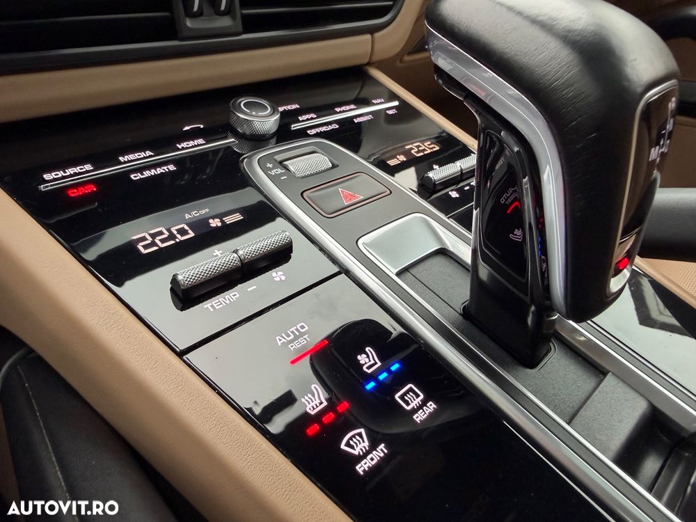 Porsche Cayenne S - 6