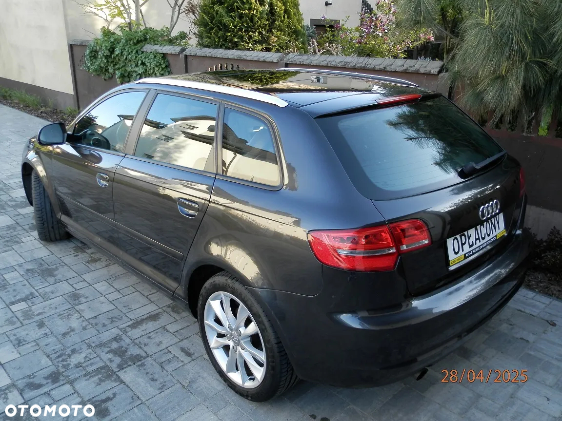 Audi A3 1.6 Sportback Attraction - 2