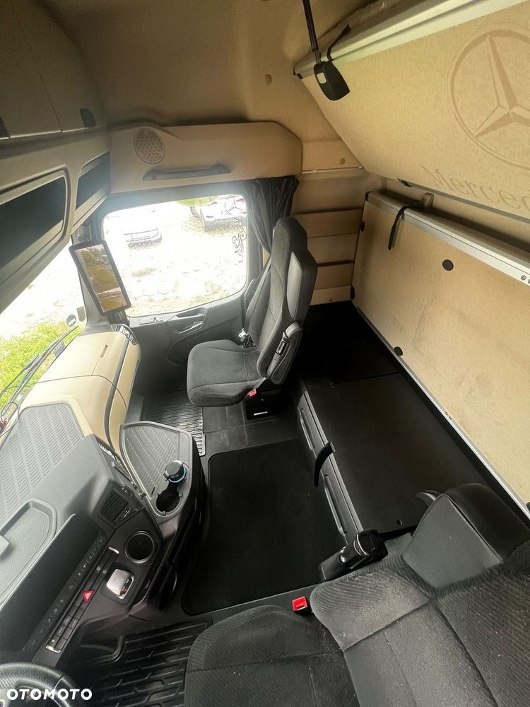 Mercedes-Benz ACTROS - 3