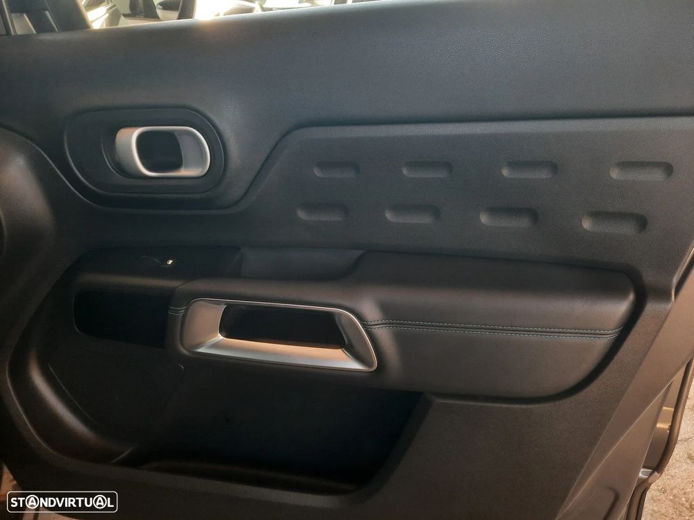 Citroën C5 Aircross 1.6 Hybrid Shine Pack e-EAT8 - 32