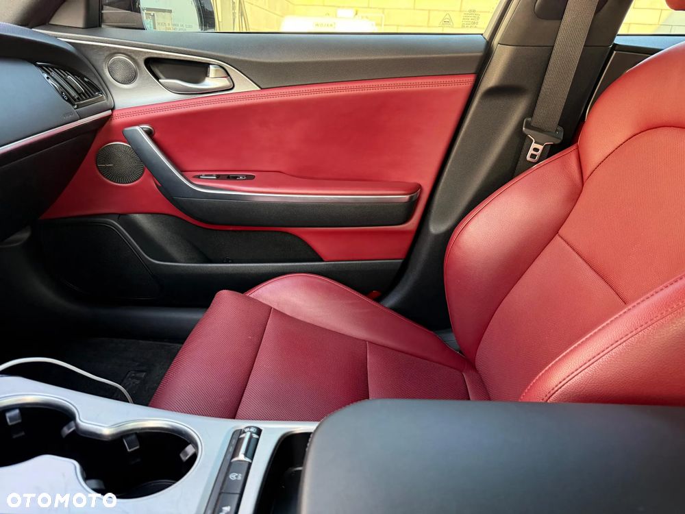 Kia Stinger 3.3 T-GDI V6 GT AWD - 21