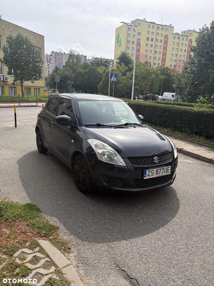 Suzuki Swift - 1