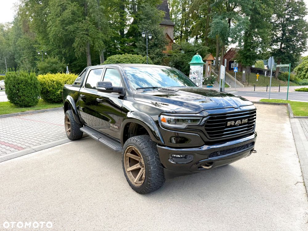 RAM 1500 Crew Cab Sport - 11