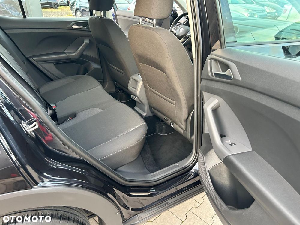 Volkswagen T-Cross - 24