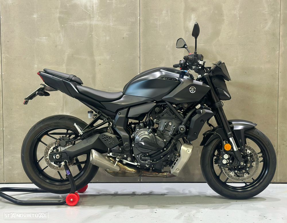 Yamaha MT-07 - 10