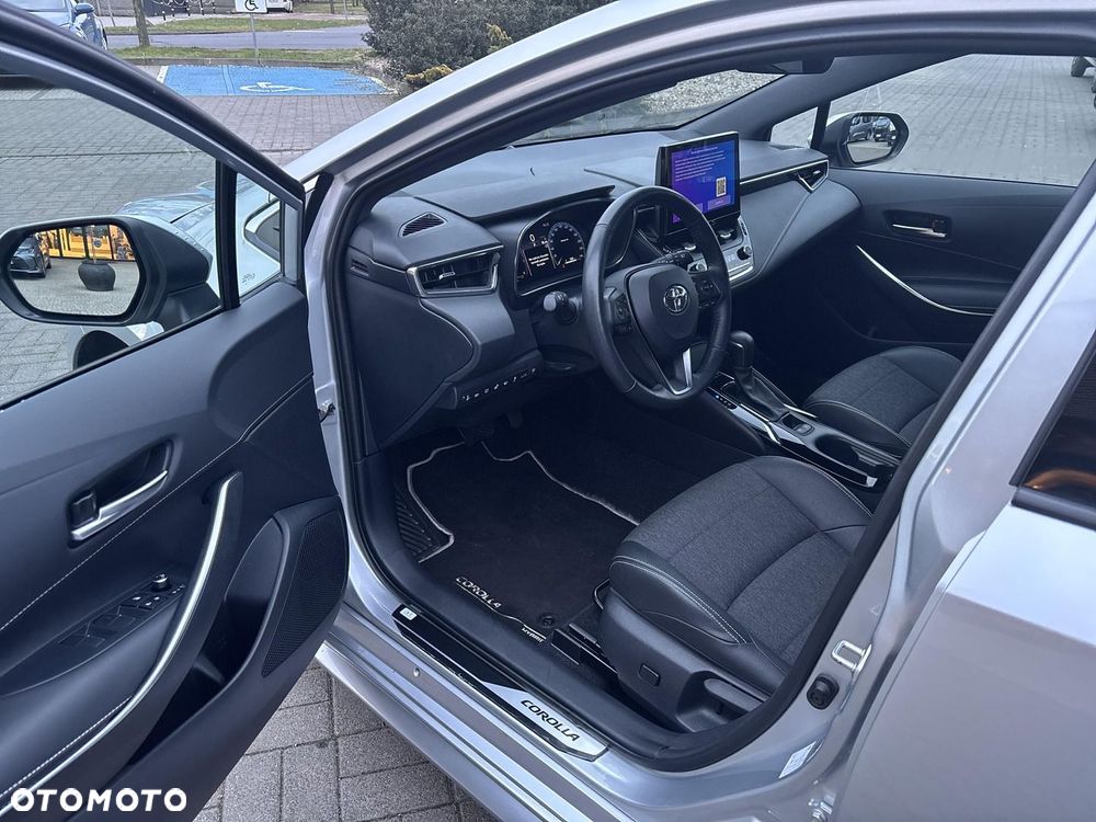 Toyota Corolla 2.0 Hybrid Style - 18