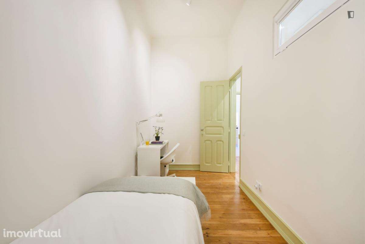 Quarto - localizado em Alcântara Lisbon - Grande imagem: 5/24