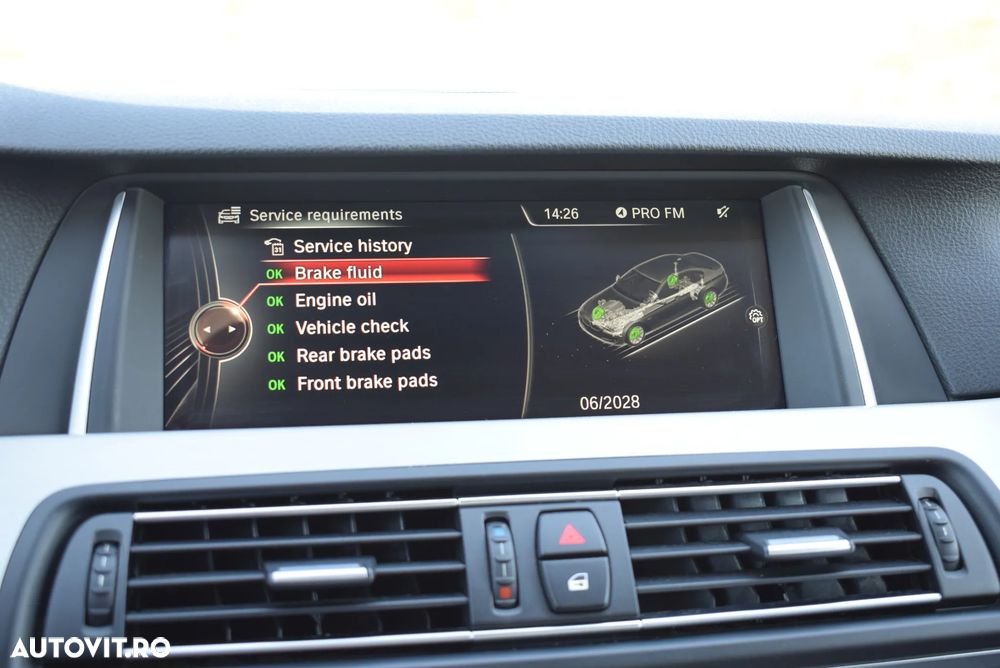 BMW Seria 5 525d Sport-Aut. - 19