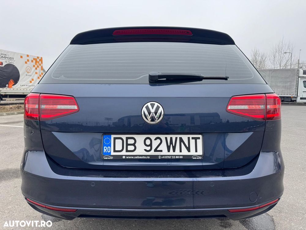 Volkswagen Passat 1.6 TDI Comfortline - 27