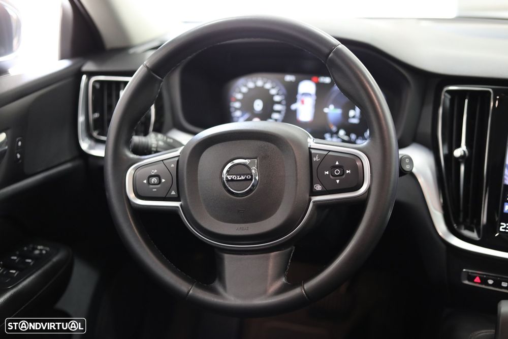 Volvo V60 2.0 T6 AWD TE Core - 29