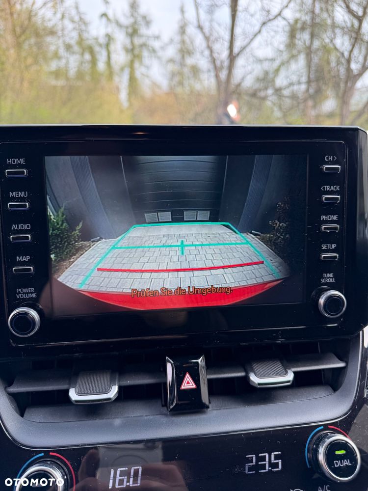 Toyota Corolla 1.8 Hybrid Team Deutschland - 22