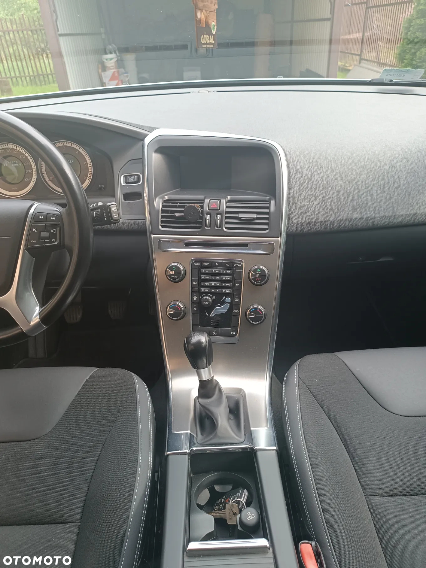 Volvo XC 60 D4 Momentum - 9