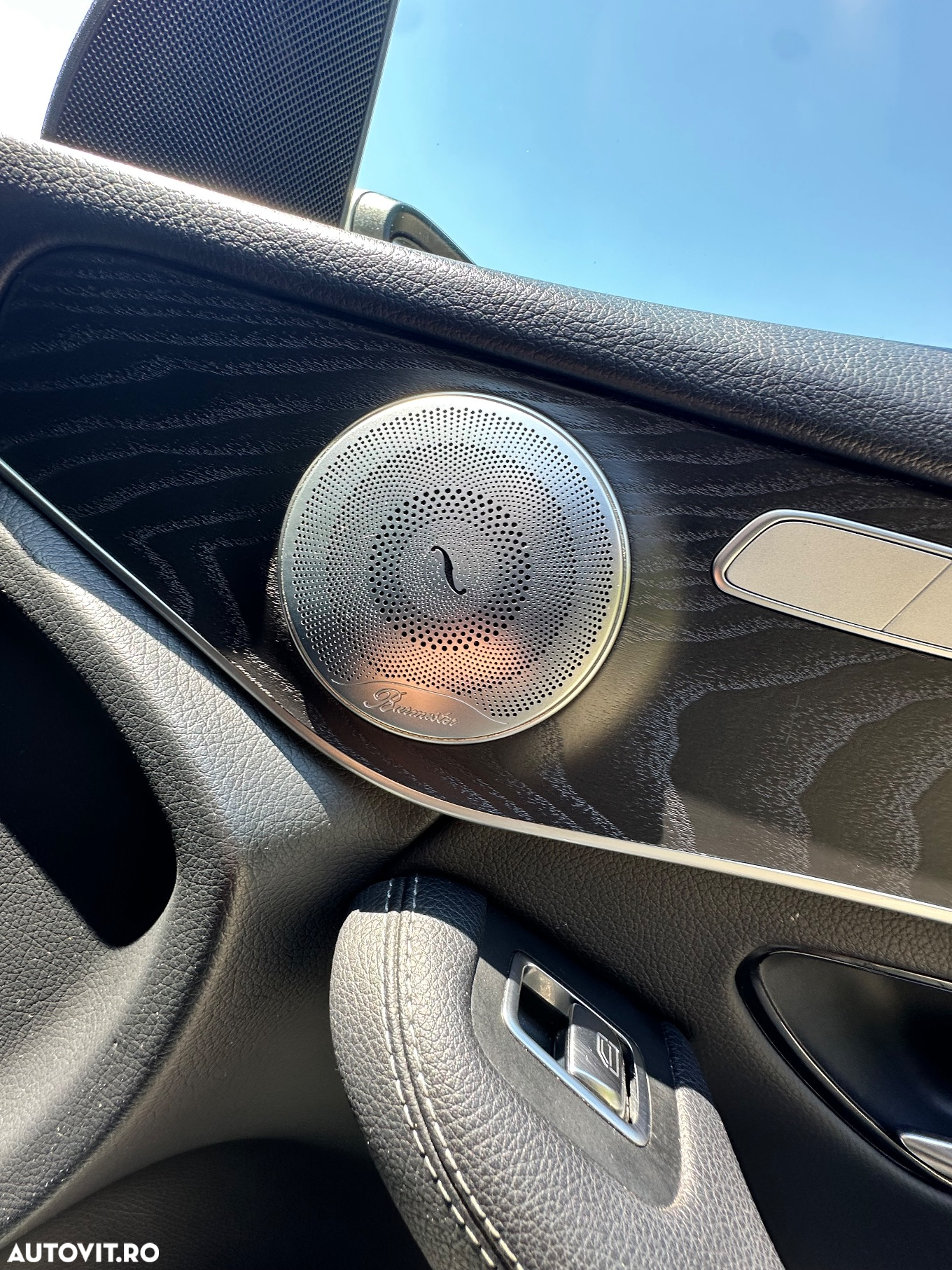 Mercedes-Benz GLC 300 4MATIC - 25