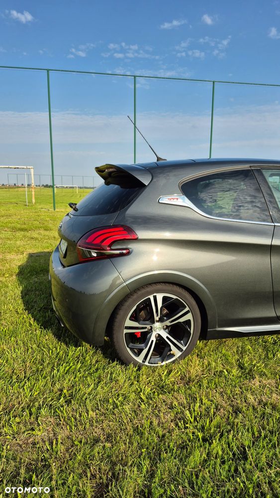 Peugeot 208 GTI 200 THP - 3