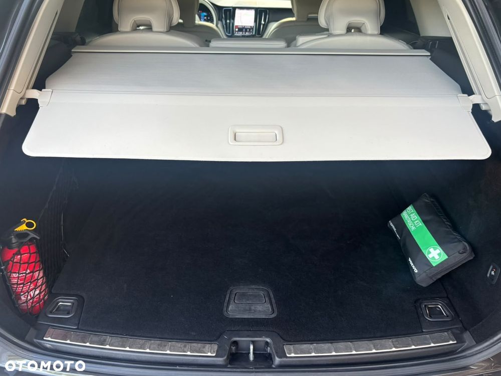 Volvo XC 60 B4 D Plus Bright - 12