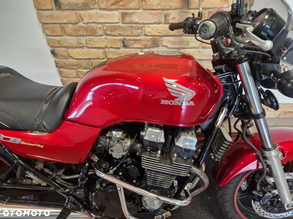 Honda CB - 26