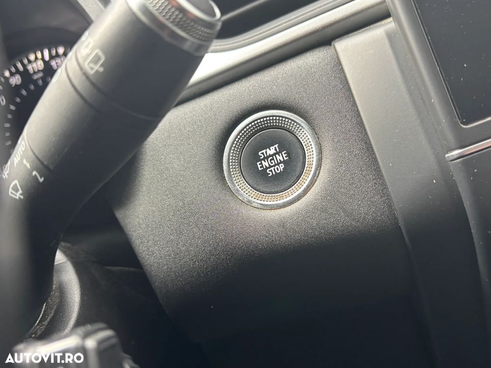 Renault Captur MHEV 140 Techno - 32