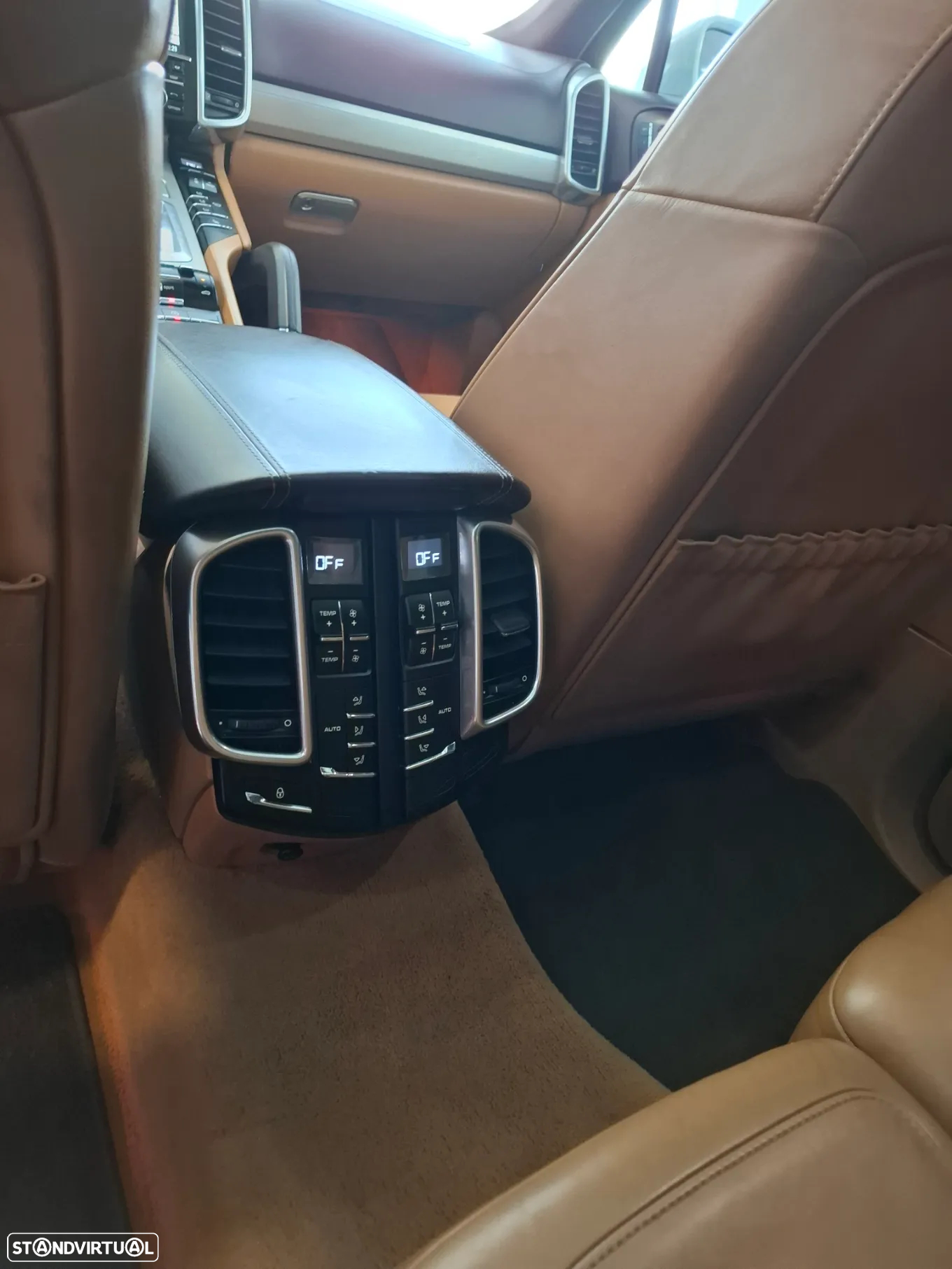Porsche Cayenne II Platinum Edition - 13