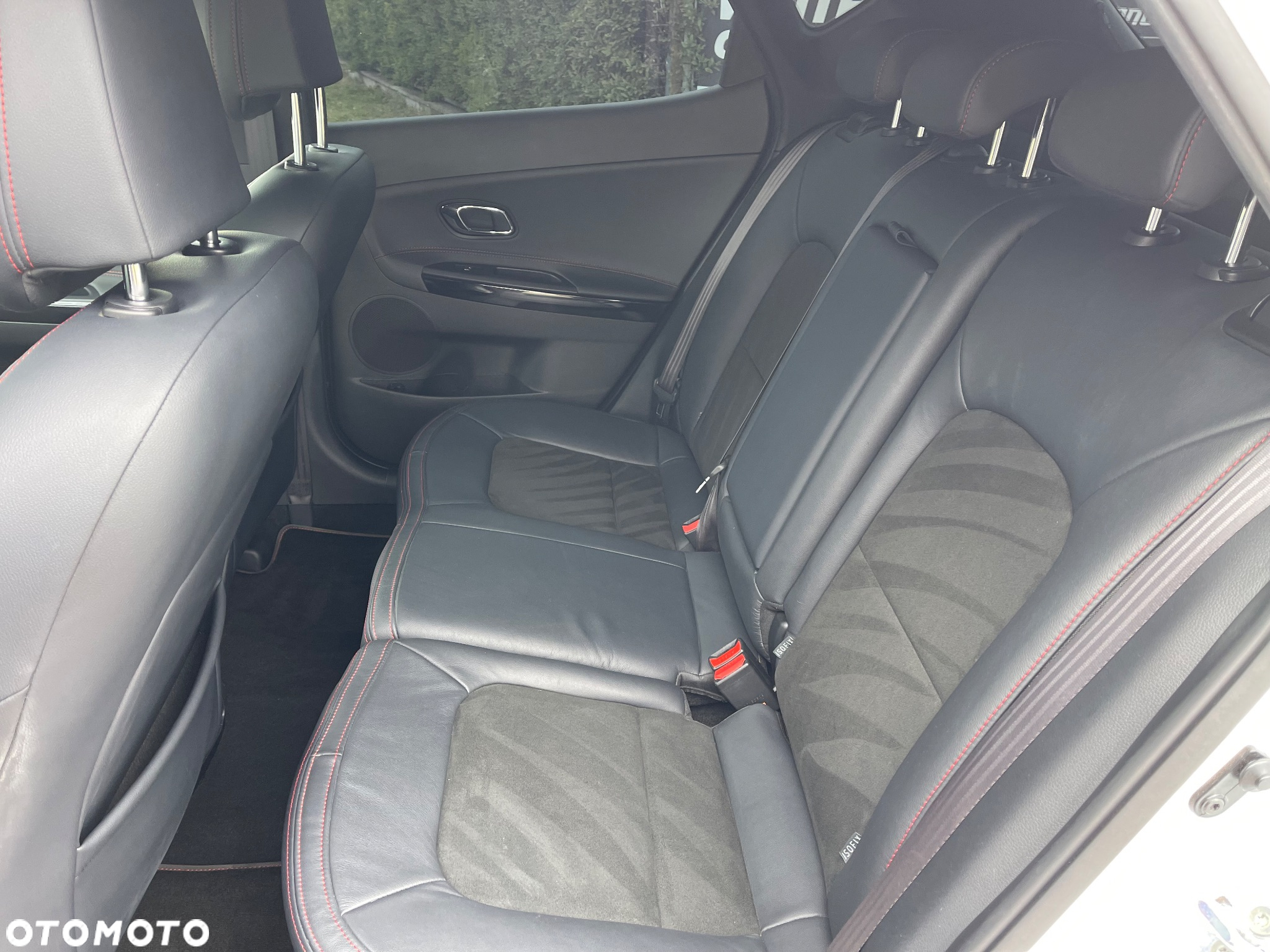 Kia Ceed 1.6 T-GDI GT-Track - 23