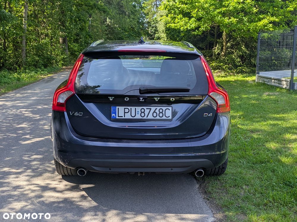 Volvo V60 D4 AWD Summum - 9