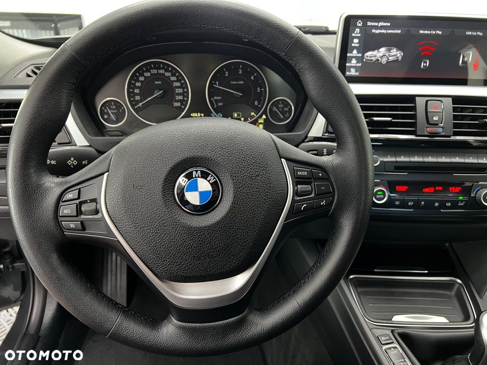 BMW Seria 3 318d DPF Edition Sport - 28