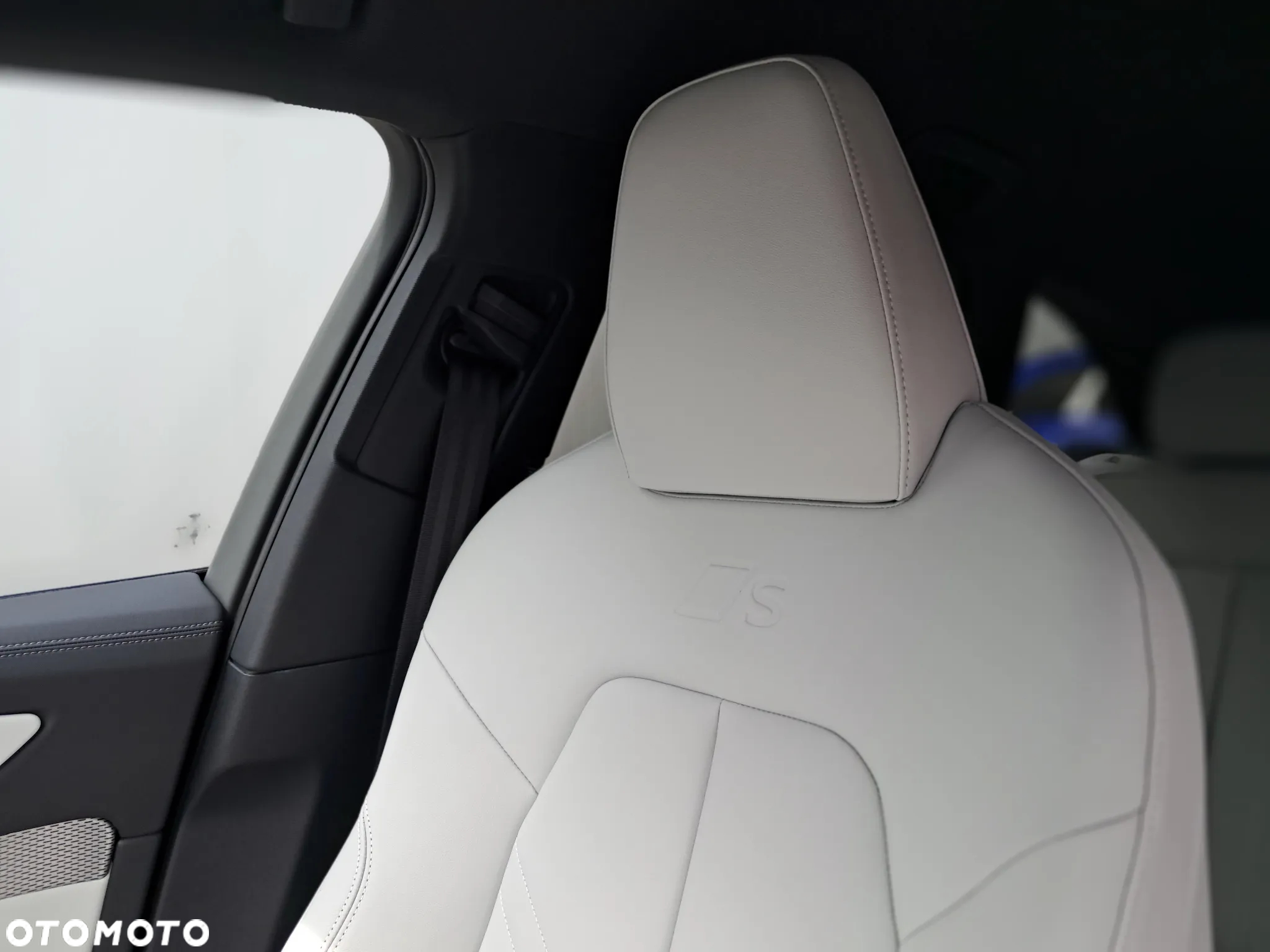 Audi A6 Avant TFSI S tronic - 16
