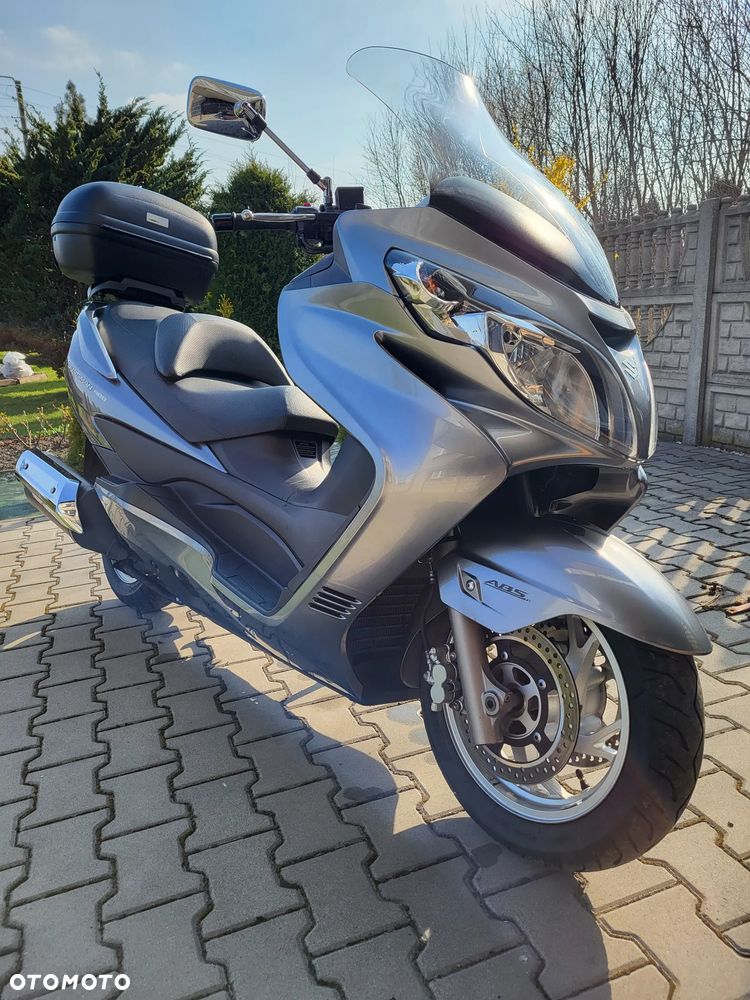 Suzuki Burgman - 3