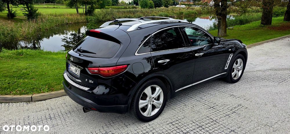 Infiniti FX - 24