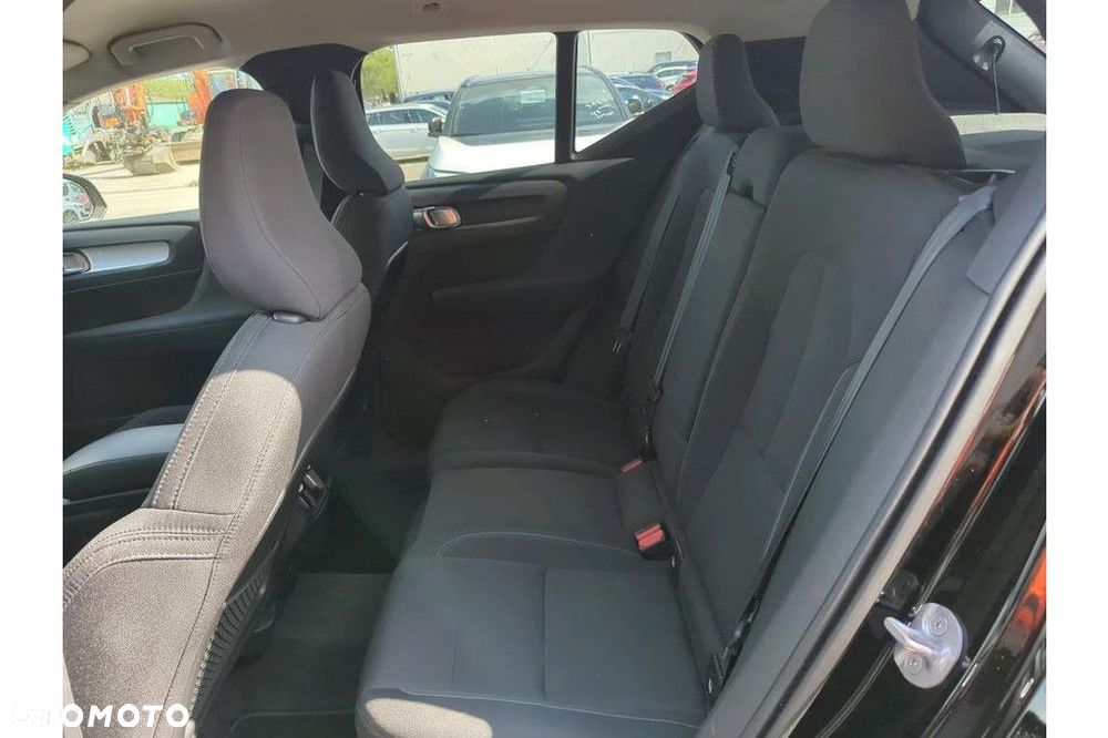 Volvo XC 40 - 8