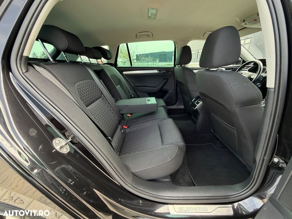 Skoda Superb 2.0 TDI DSG Active - 22