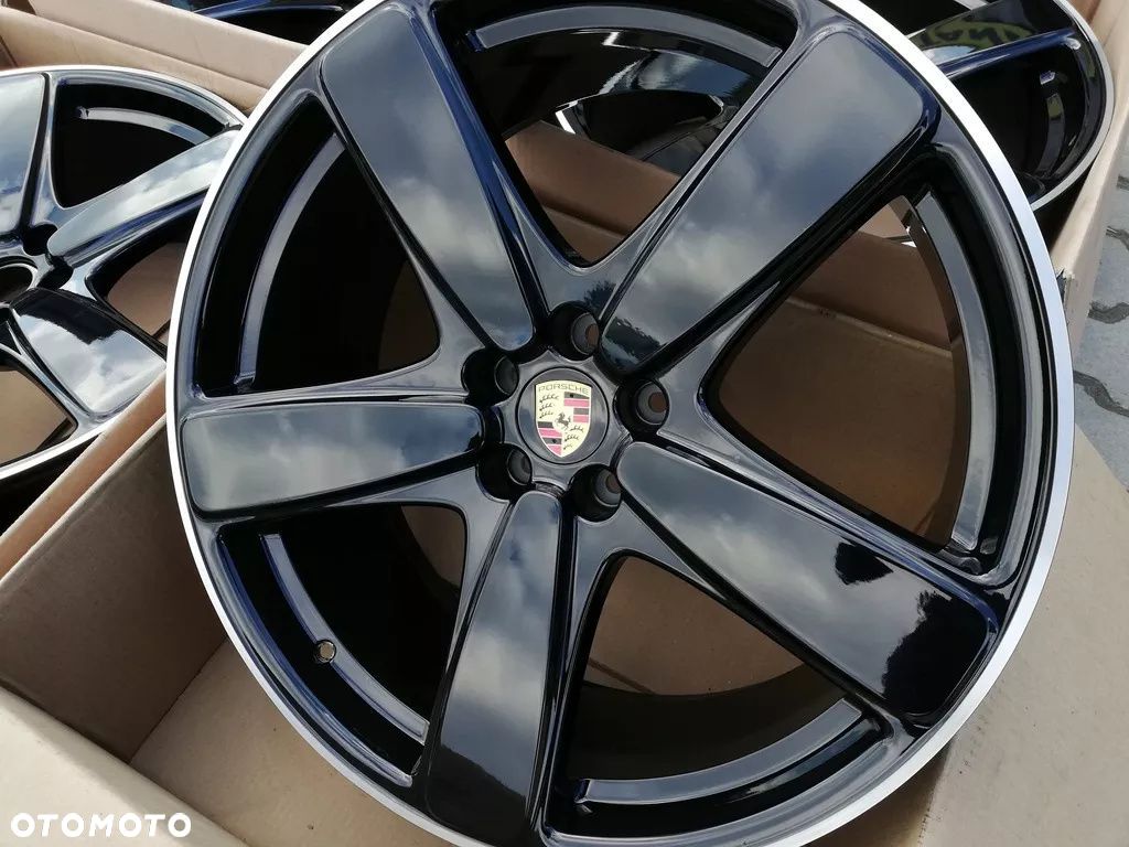 PORSCHE MACAN S / TURBO/ SPIDER 21''95B nowy model - 1