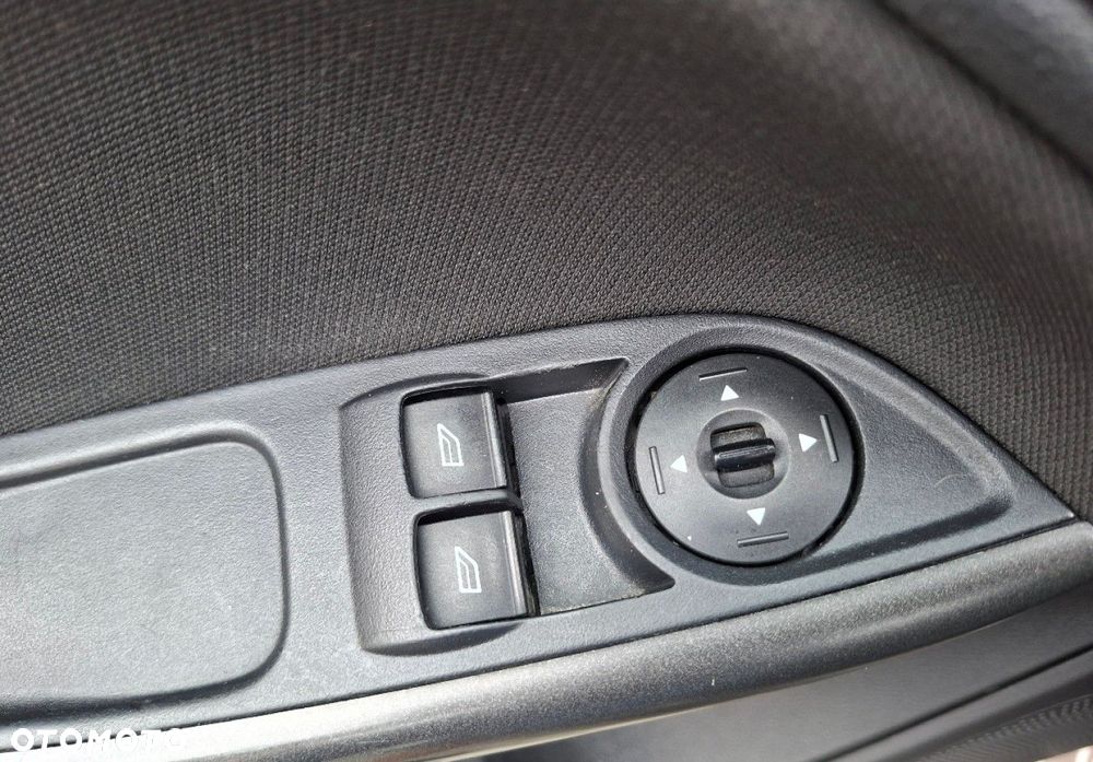 Ford Focus - 21